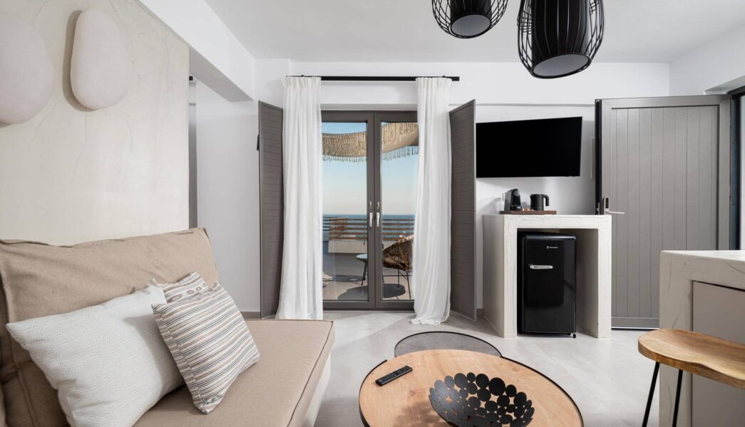 Mneme One-Bedroom Executive Suite