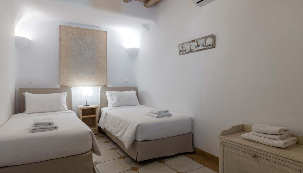Mykonos Divino 2