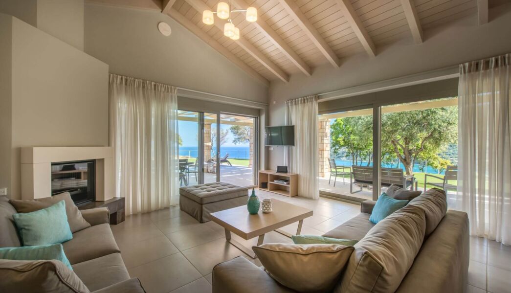 Artina Luxury Villa