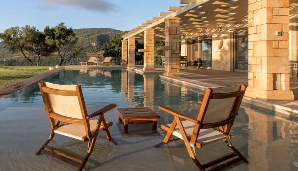 Artina Luxury Villa