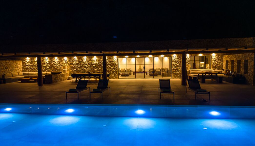 Beach House Arvi