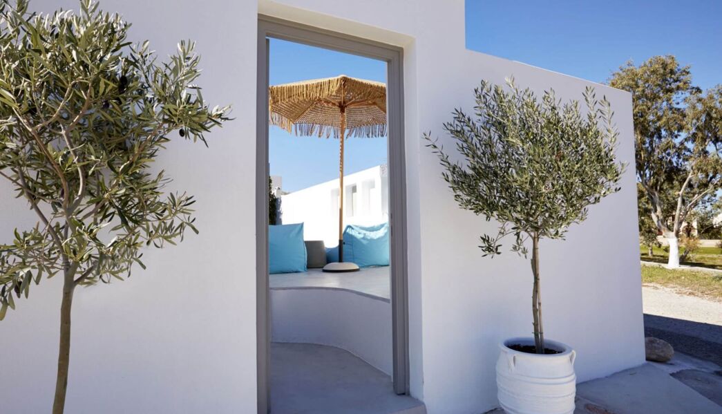Eolia Kamari Villa