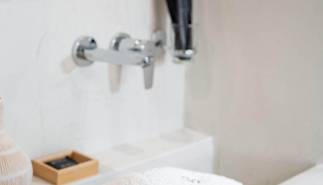 Mneme One-Bedroom Suite