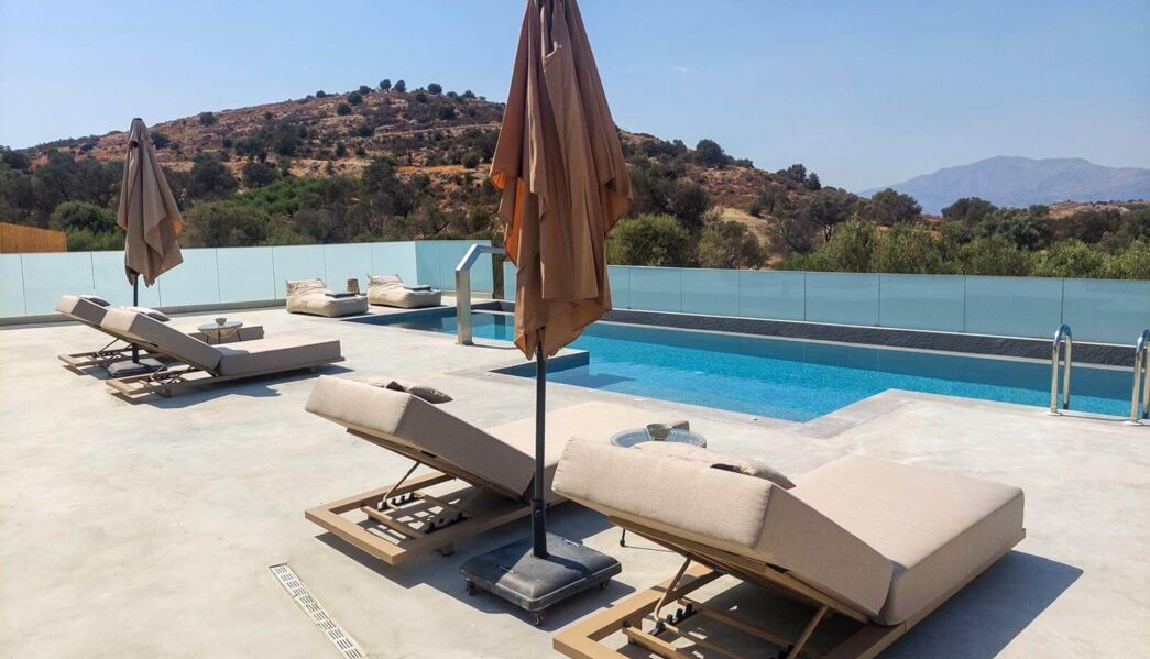 Marnos Green Superior Villas