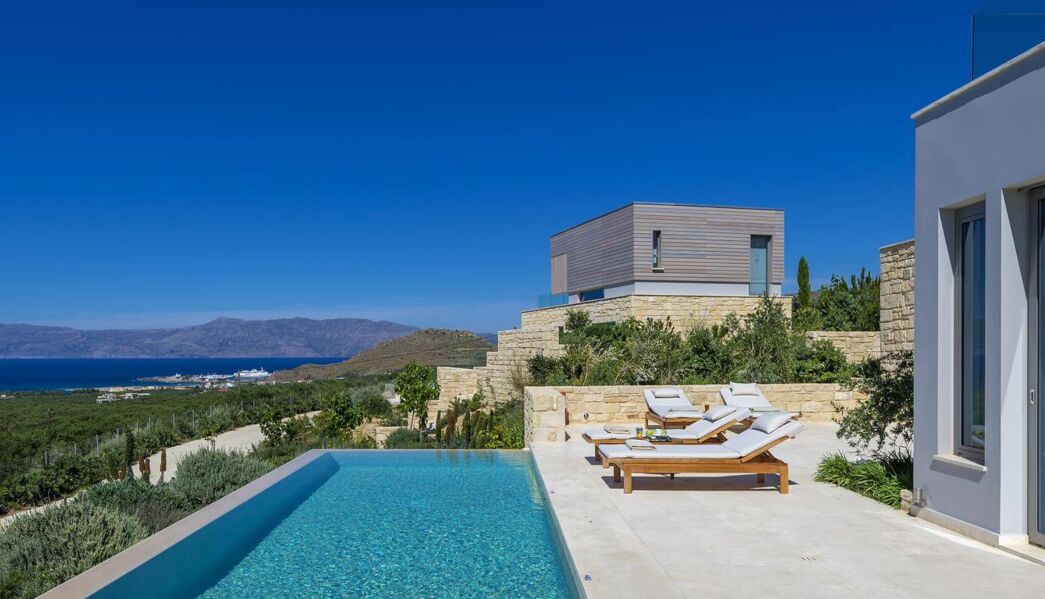Villa Charisma