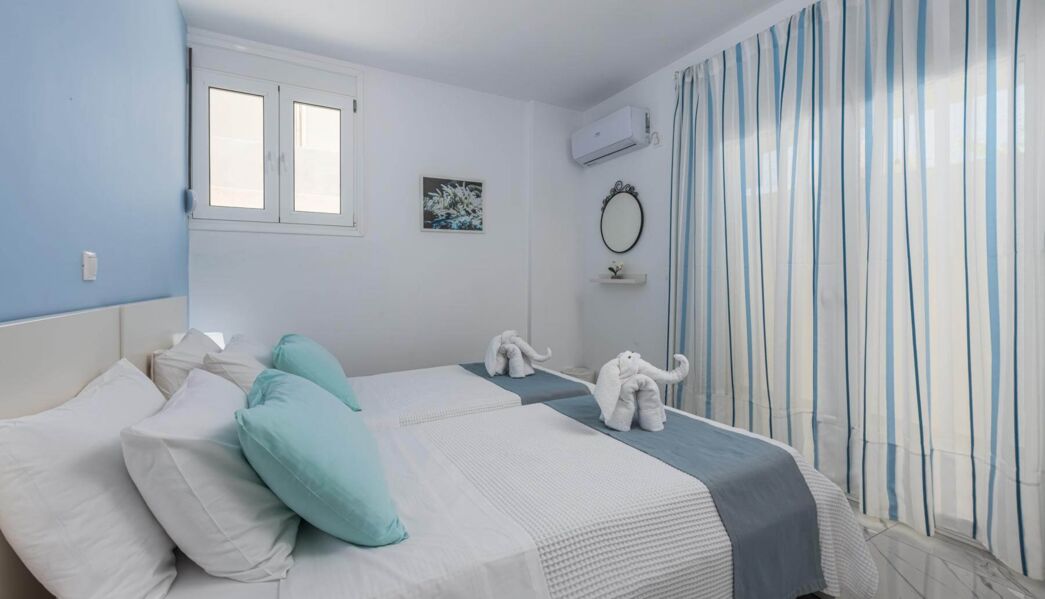 Xenos Villa 4