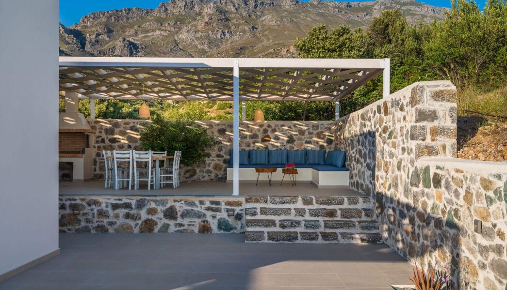 Villa Siriatis 3