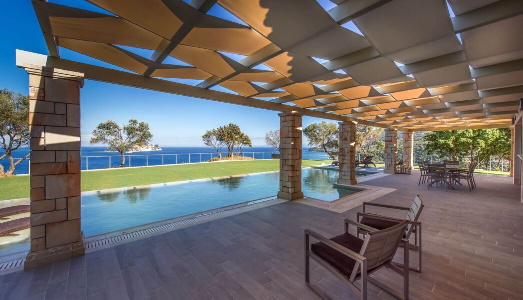 Artina Luxury Villa
