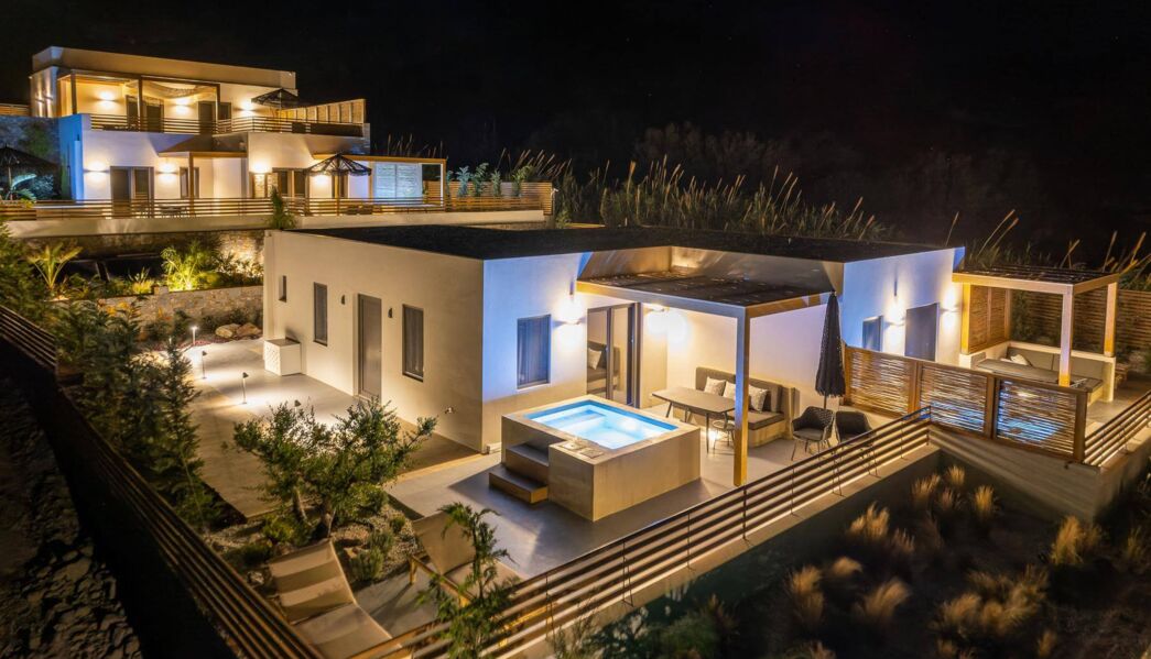 Mnḗmē Two-Bedroom Villa