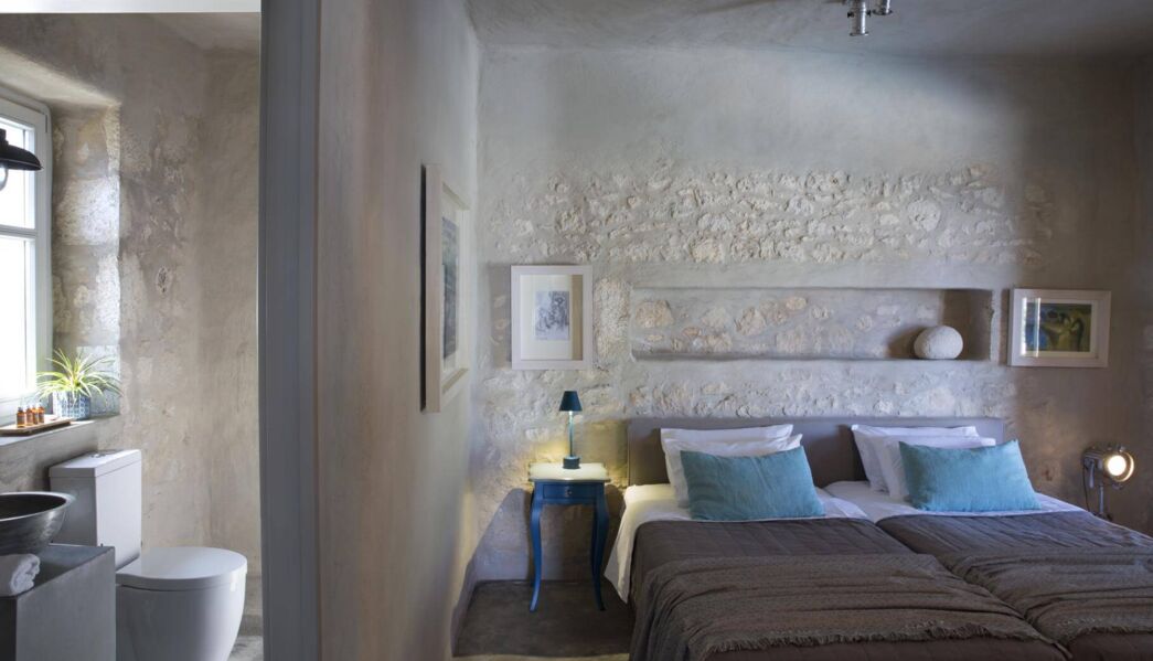 Villa To Throni