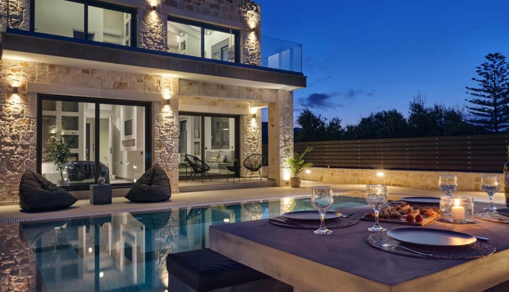 LA Lune Sea Side Villa