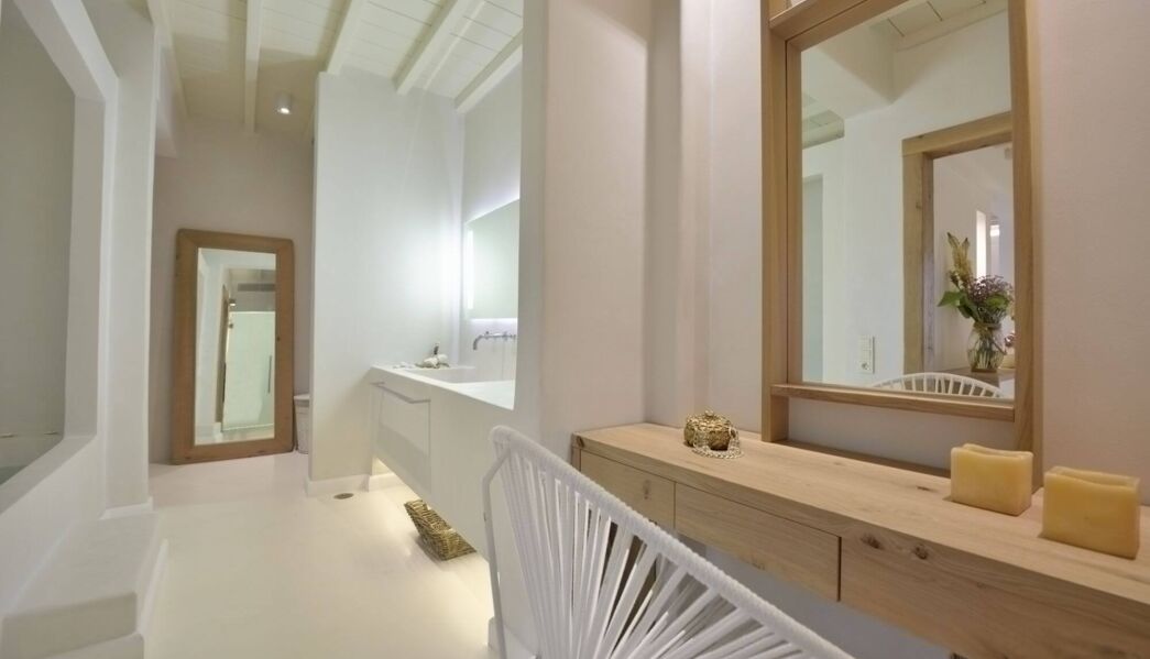 Villa Alabaster