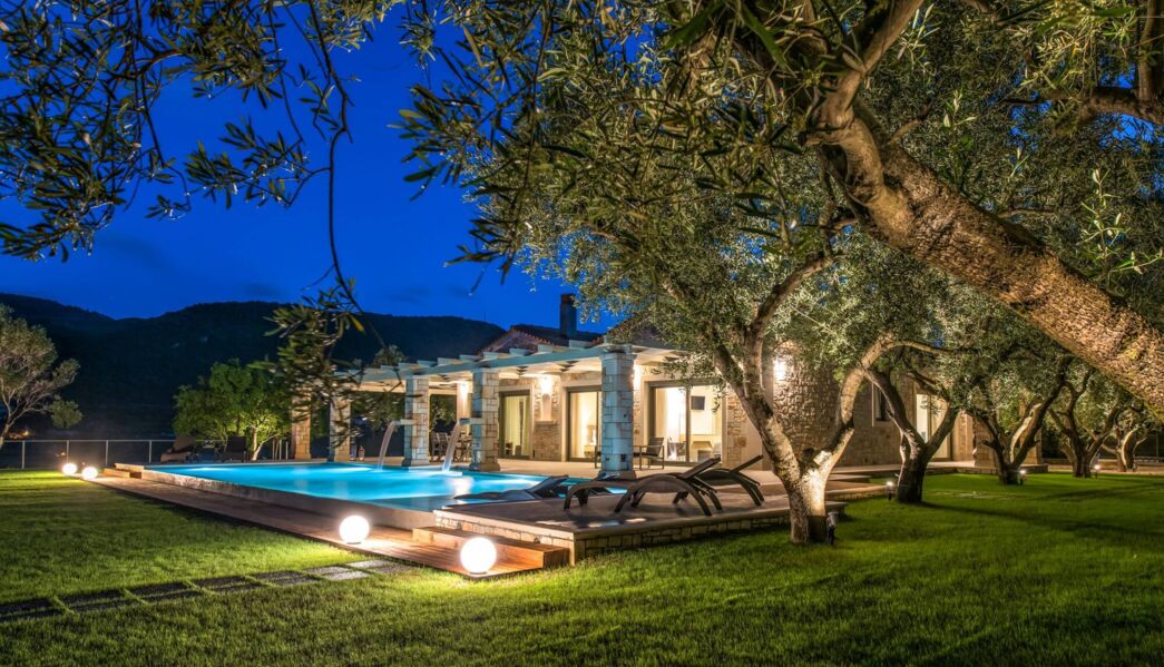 Artina Luxury Villa