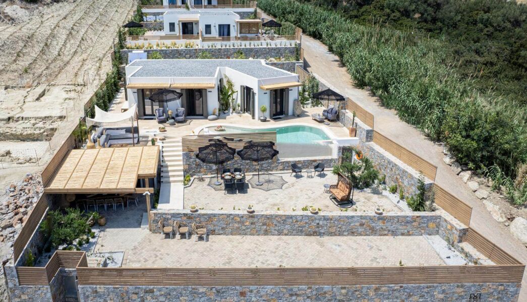 Mnḗmē Two-Bedroom Villa