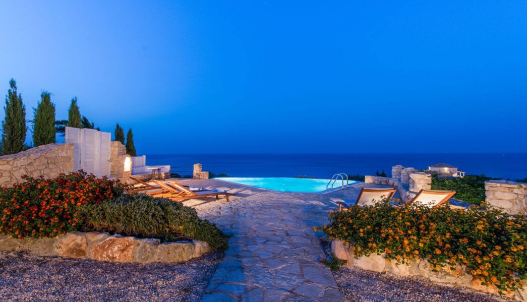 Villa Crystal