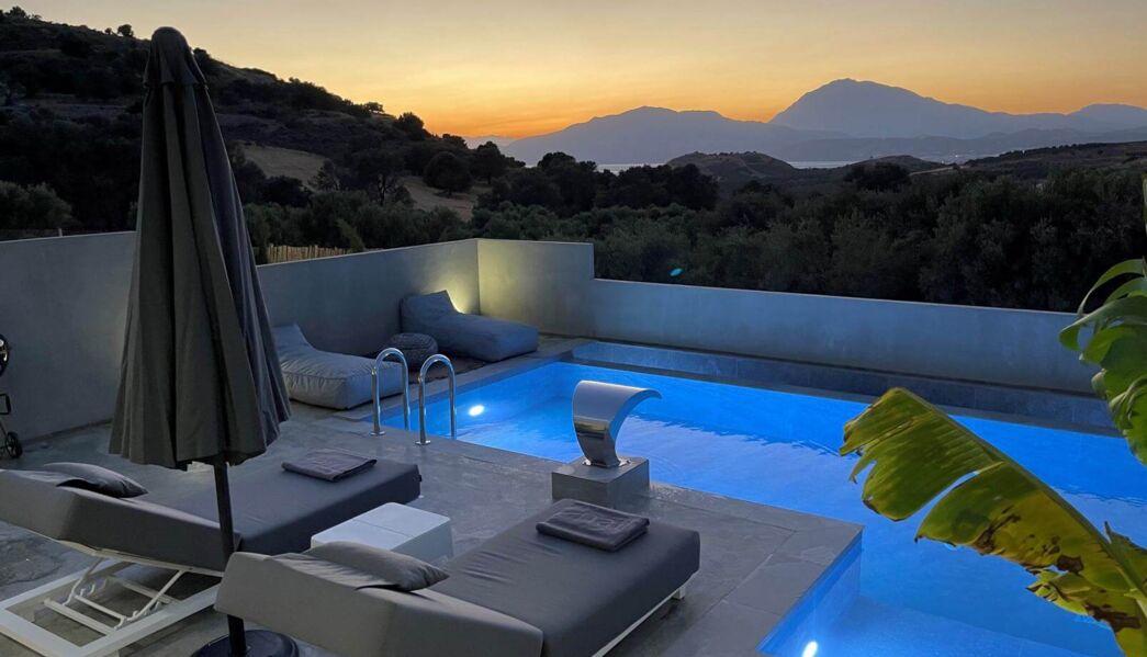 Marnos Green Superior Villas