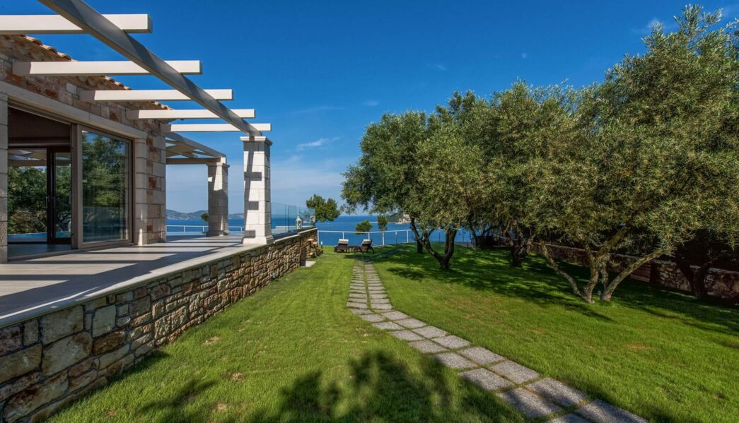Avra Luxury Villa & Spa