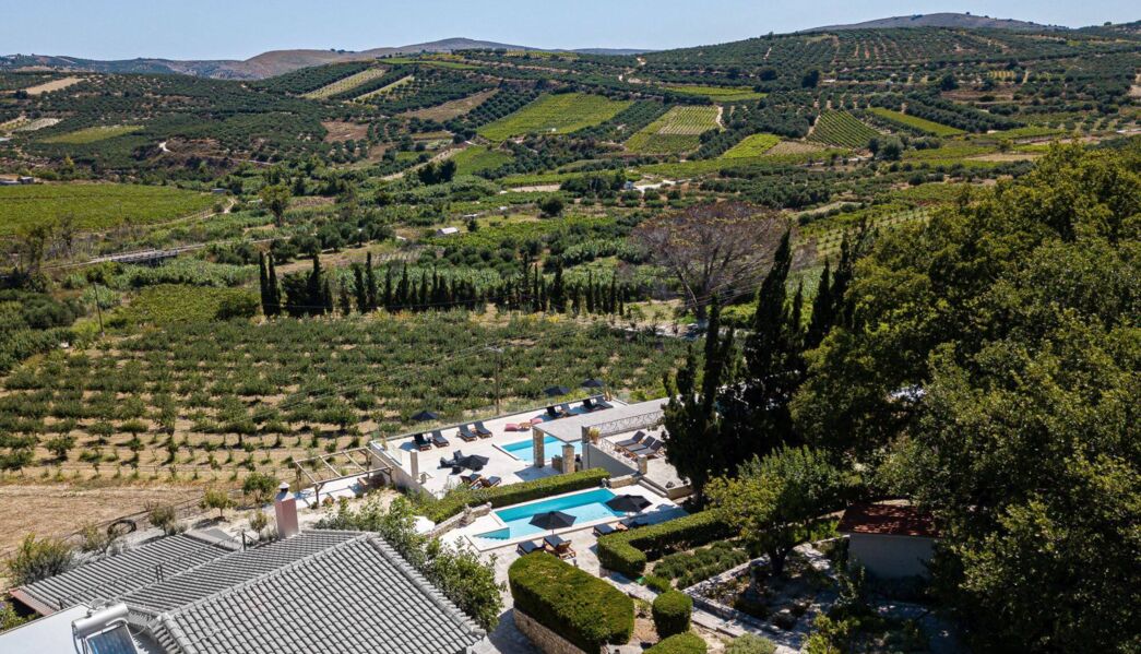 Villa Mantilari - wedding location