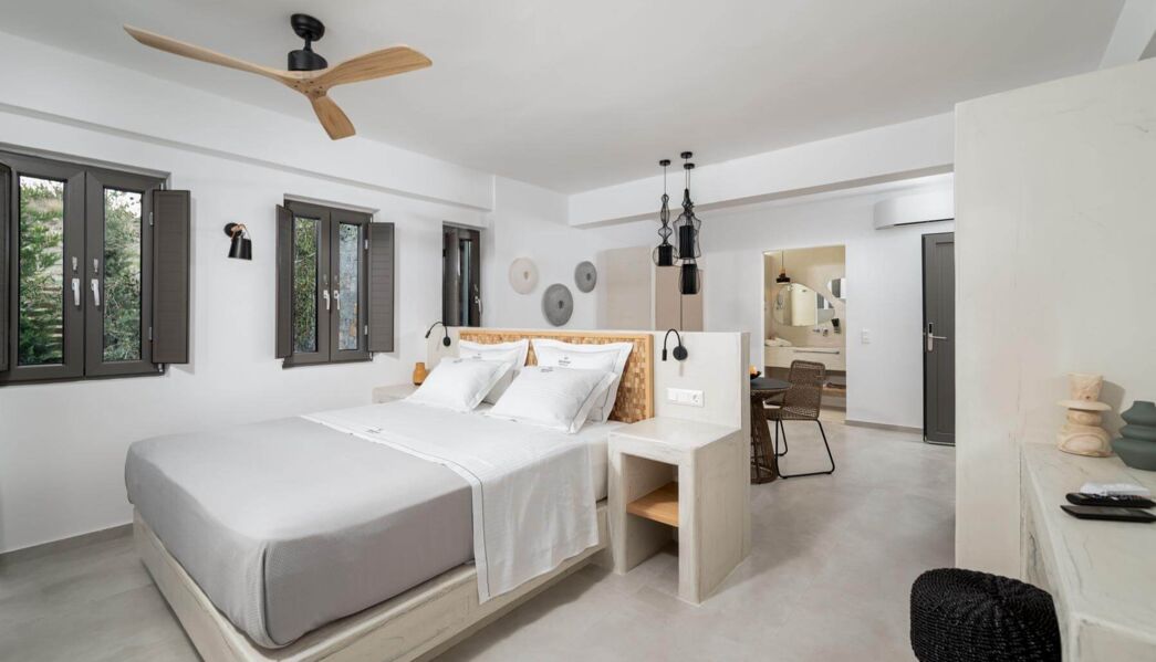 Mneme One-Bedroom Suite