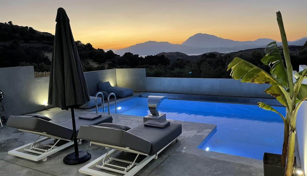 Marnos Green Superior Villas