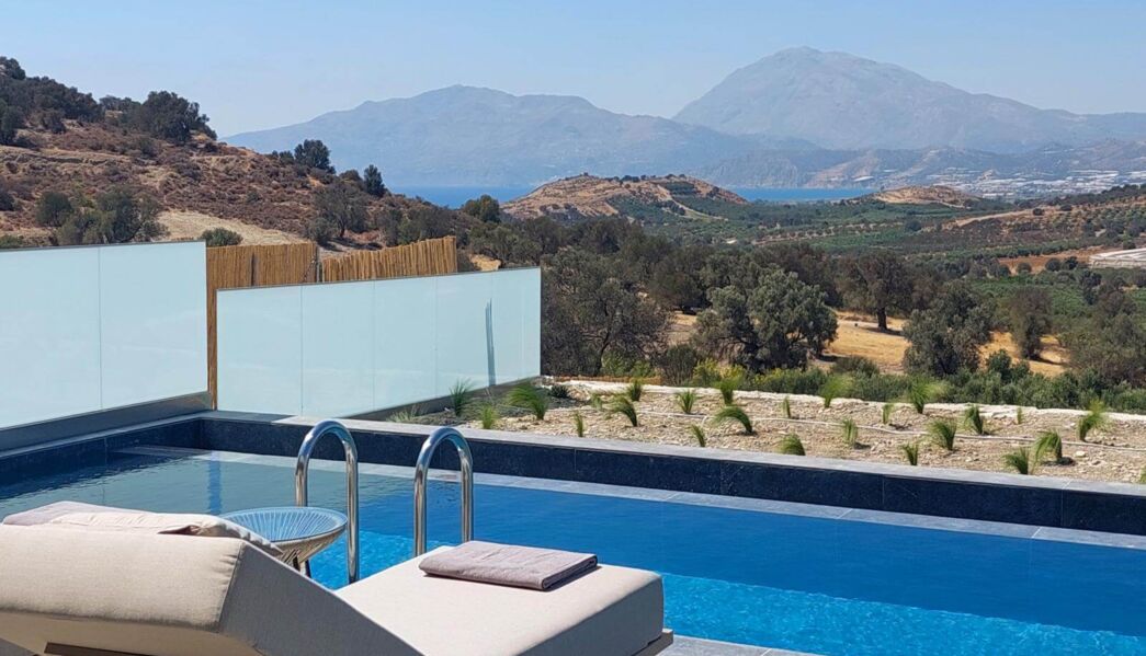 Marnos Green Superior Villas