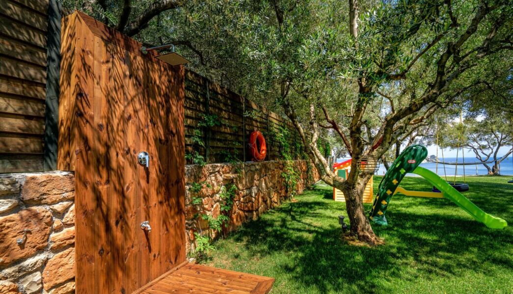 Artina Luxury Villa