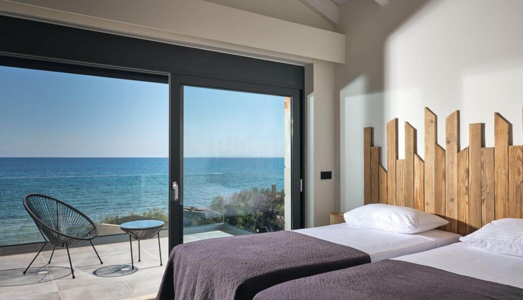 LA Mer Sea Front Villa