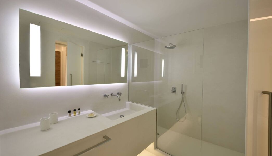 Villa Alabaster