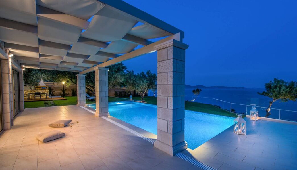 Avra Luxury Villa & Spa