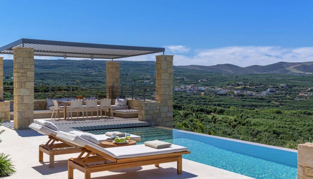 Villa Charisma