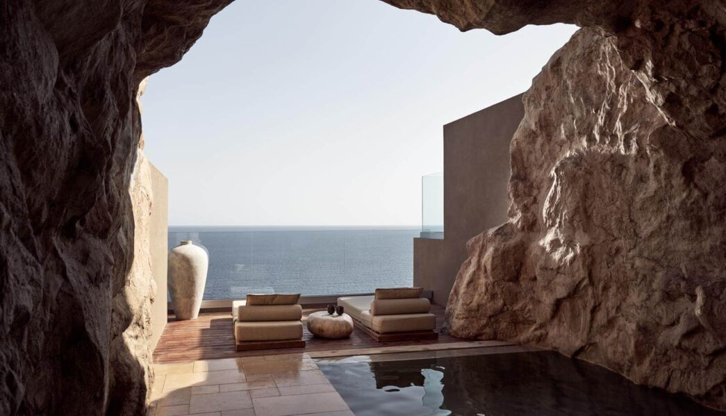 Cave Suite