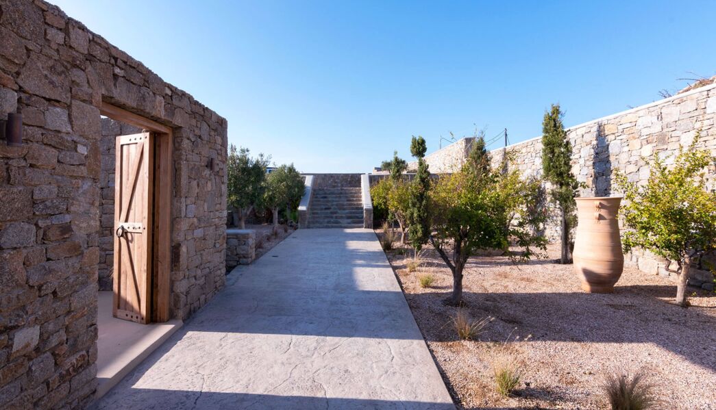 Villa Alabaster