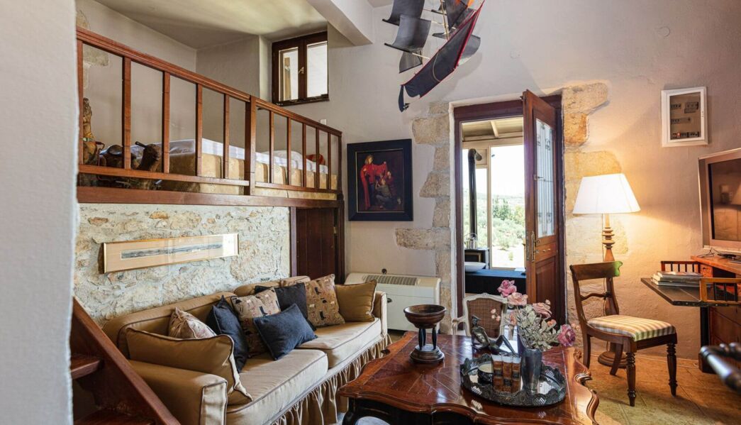 Villa Mantilari - wedding location