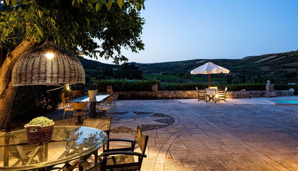 Villa Mantilari - wedding location