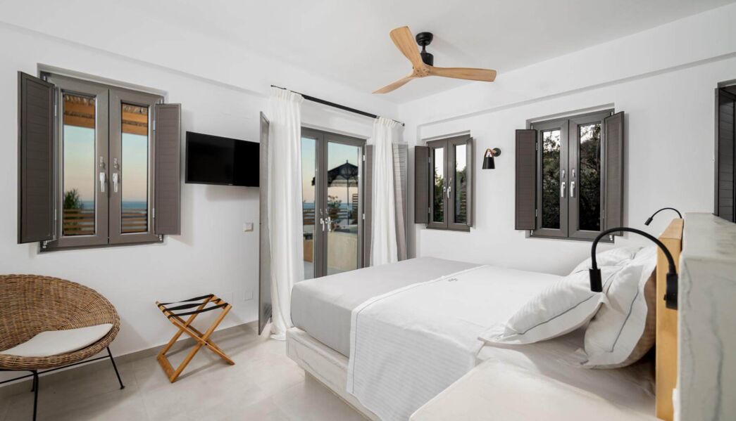 Mneme One-Bedroom Suite