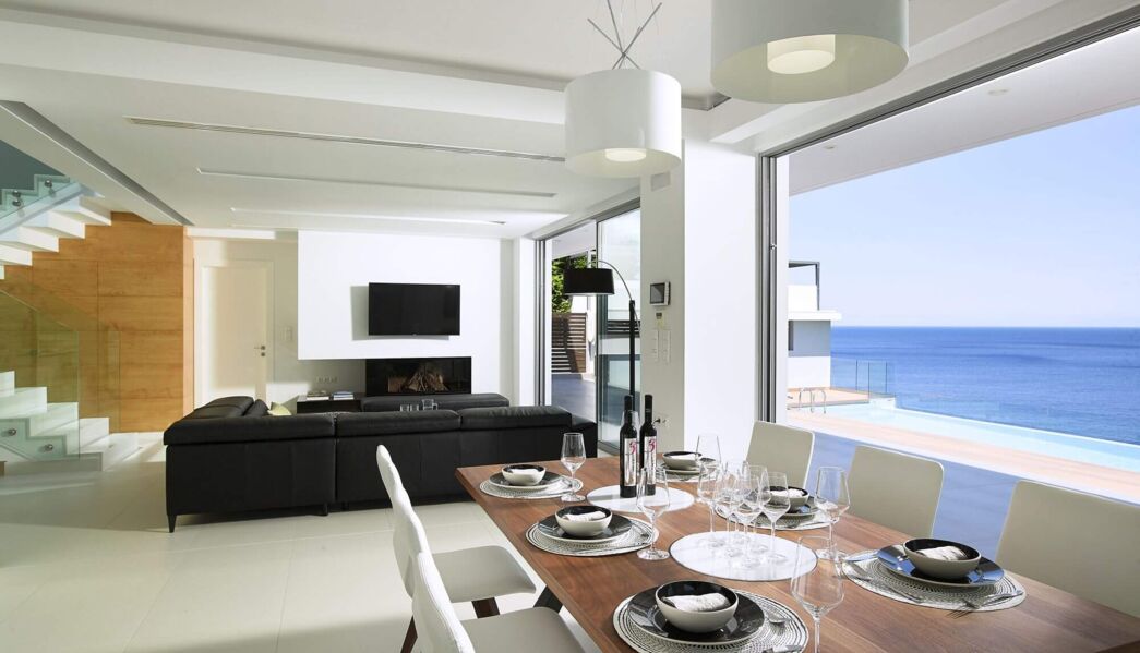Epavli Luxury Villa