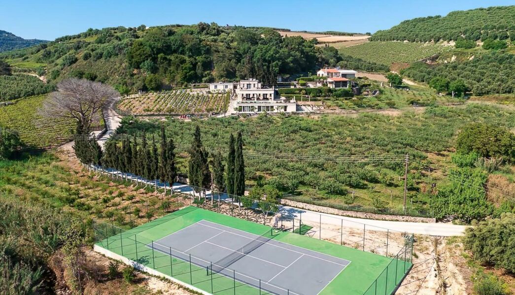 Villa Mantilari - wedding location