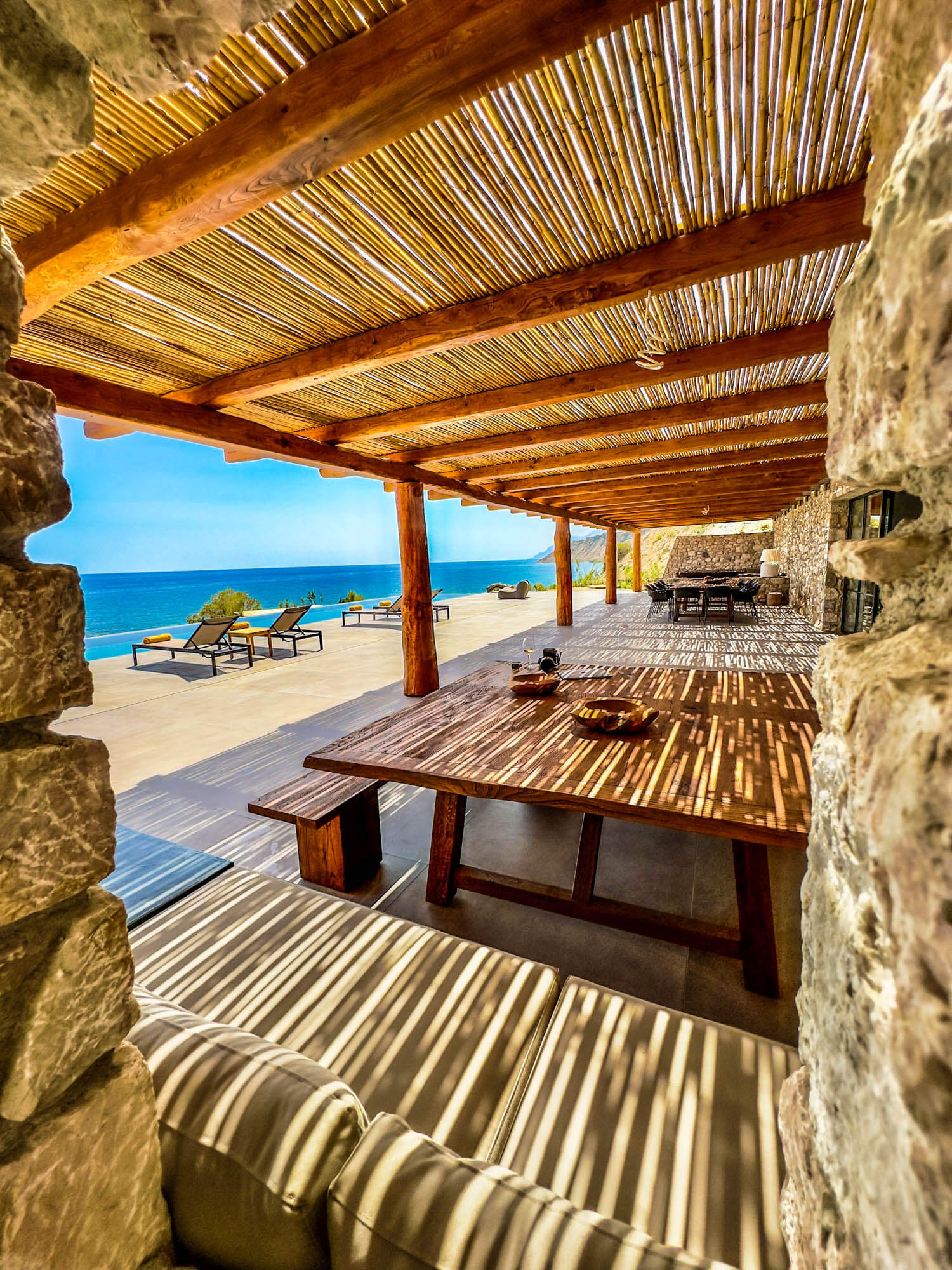 Beach House Arvi